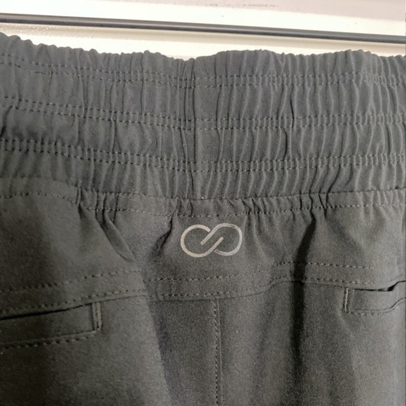 NWT Calia by Carrie Underwood Mid Rise Crop Jogger Pants Black S‎ - Picture 4 of 9